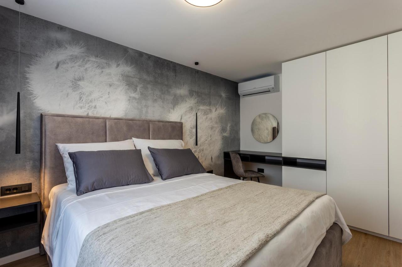 Apartman Izis Centar Pule PUY Eksteriør bilde