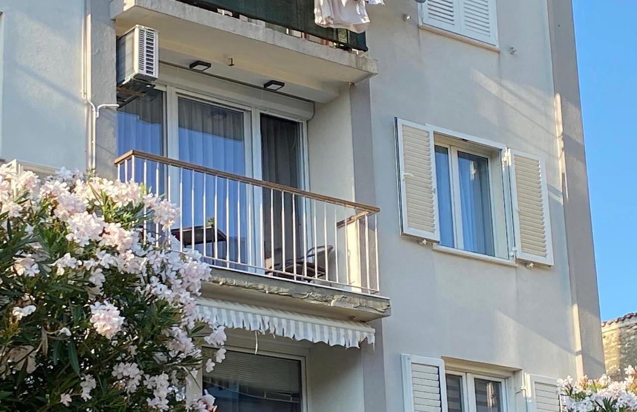 Apartman Izis Centar Pule PUY Eksteriør bilde